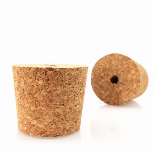 Korek 46<56mm z otworem